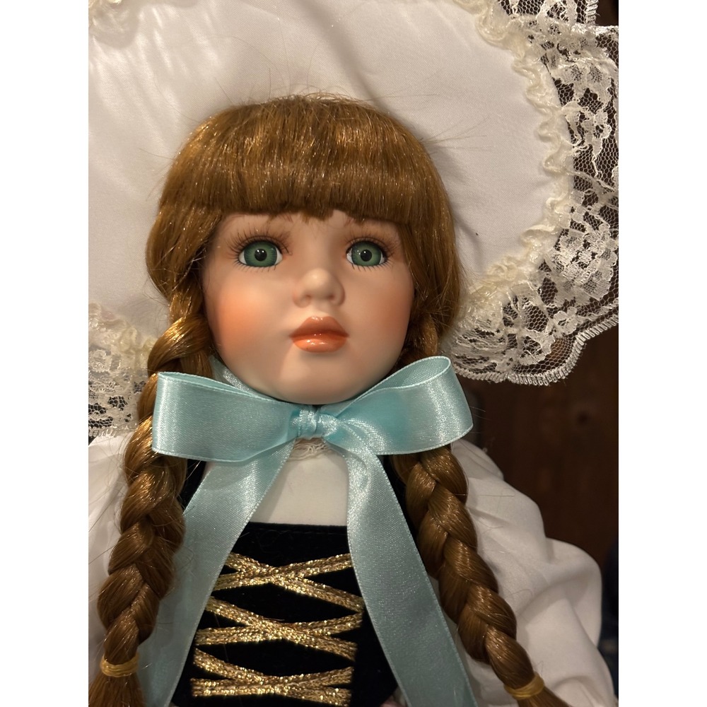 Collectible Memories Little Bo Peep Porcelain Doll with Lamb and Stand